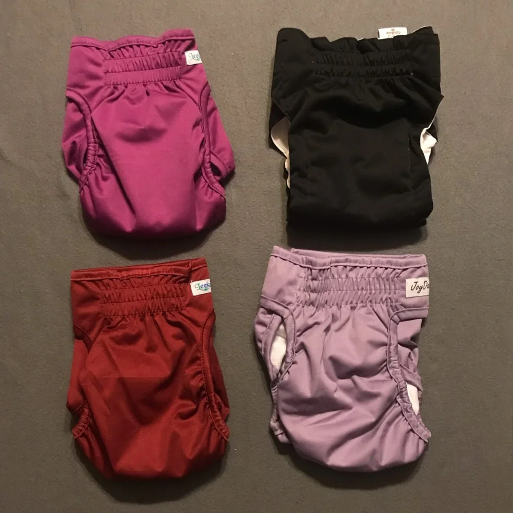 NEW Bundle of 4 Reusable Female Dog Diapers